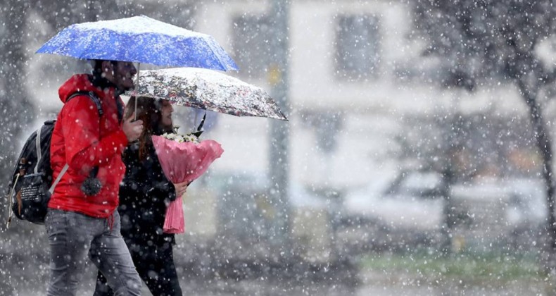 Ankara’da kar yağışı devam ediyor