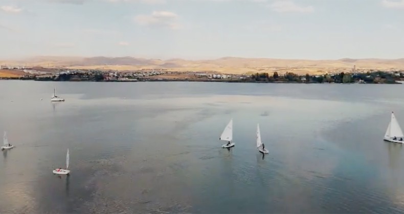 Ankara’nın sahili Mogan Gölü’nde Ankara Kent Konseyi rüzgârı esti