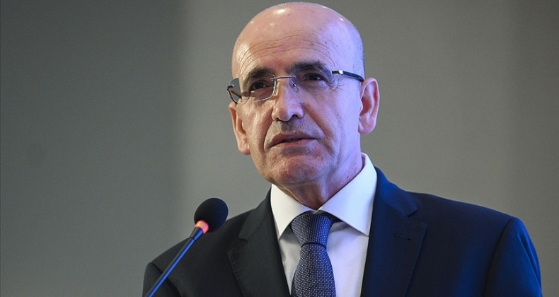 Mehmet Şimşek yatırımcılarla bir araya geldi