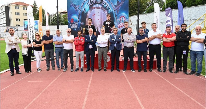 Isparta’da Teknofest heyecanının ilk günü renkli geçti