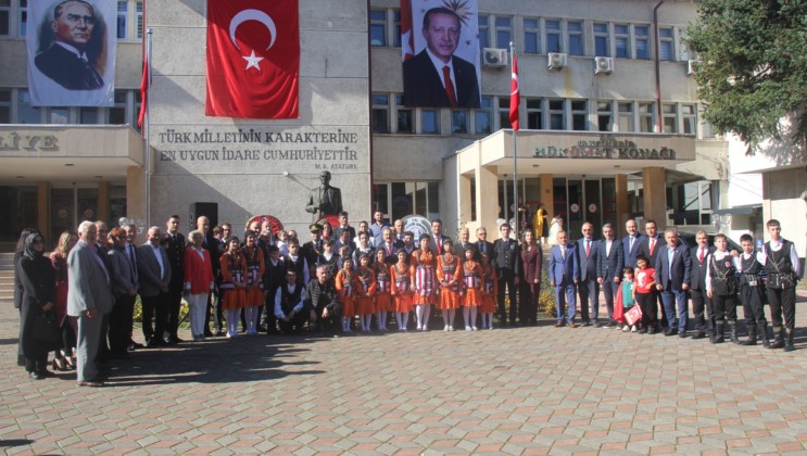 Trabzon Vakfıkebir’de Cumhuriyet coşkuyla kutlandı