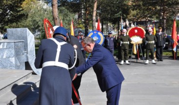 Atatürk’ün Kars’a gelişinin 100’üncü yılı coşku ve etkinliklerle kutlandı