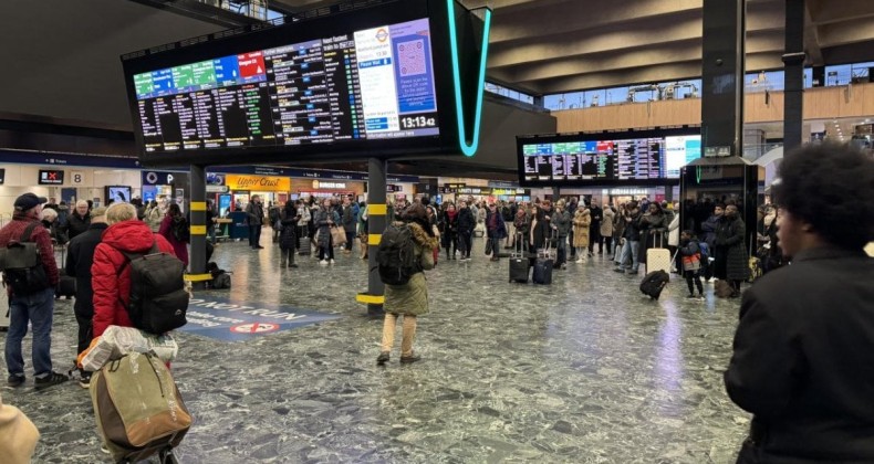 Euston tren istasyonu tahliye edildi