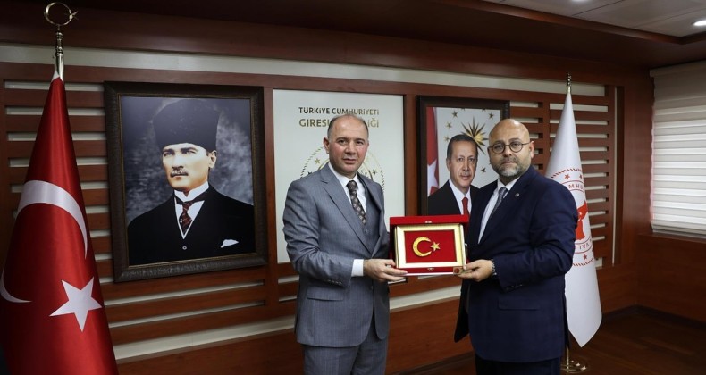 Giresun Valisi Mehmet Fatih Serdengeçti MHP İl Yönetimini kabul etti