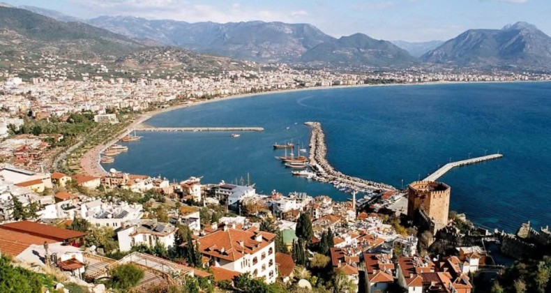 Alanya’daki yerleşik yabancılar perişan oldu: ‘Akıl tutulması’