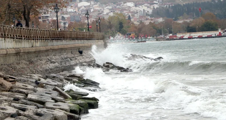 Tekirdağ’da 2 günlük poyraz deniz trafiğini durdurdu – Birlik Haber Ajansı