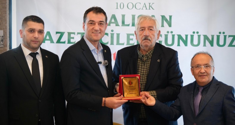 Giresun Belediye Başkanı Fuat Köse,Gazeteciler Derneğine jest yaptı – Birlik Haber Ajansı