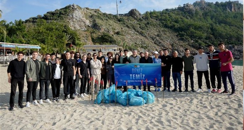 Alanya sahilleri temizleniyor – Birlik Haber Ajansı