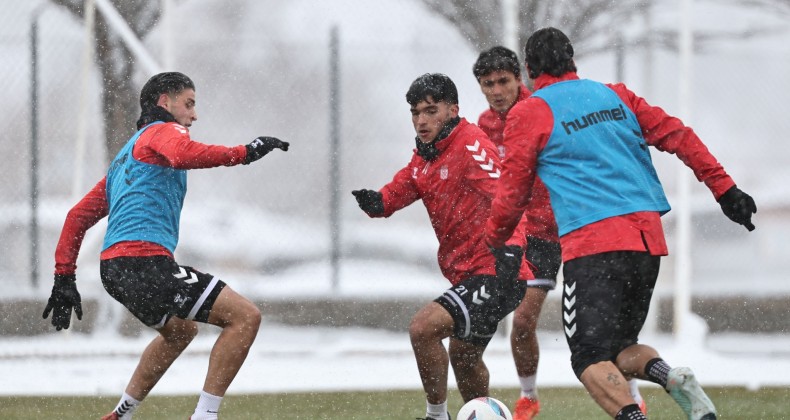 Sivasspor, Beşiktaş maçının hazırlıklarına başladı – Birlik Haber Ajansı