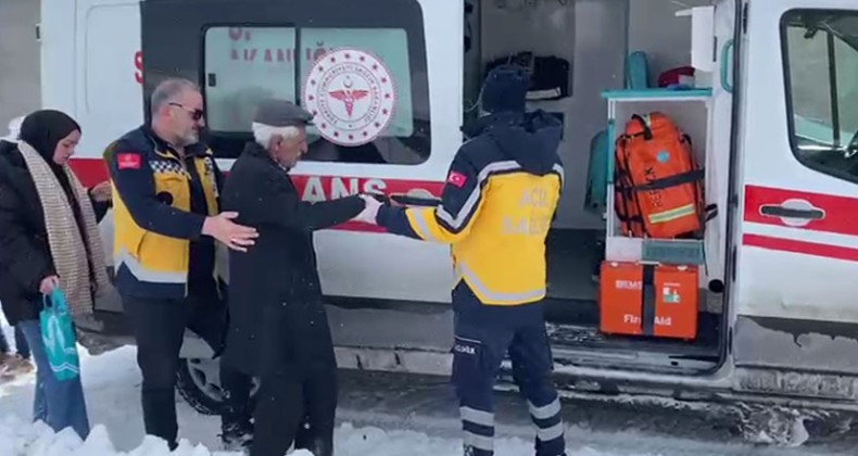 Kars’ta akciğer hastası ekipler tarafından hastaneye ulaştırıldı – Birlik Haber Ajansı