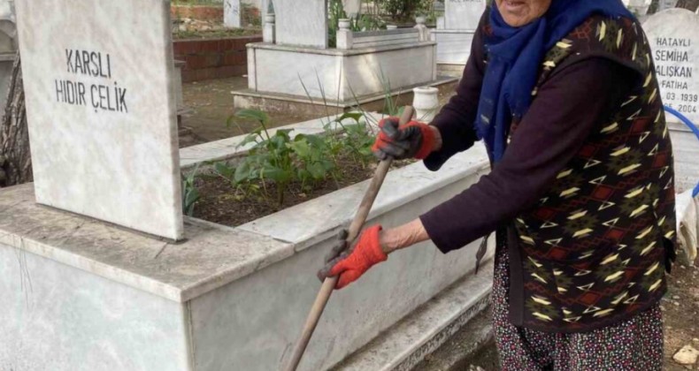 Antalya’da 75 yaşındaki Raziye nine, 20 yıldır mezarlığı gönüllü temizliyor – Birlik Haber Ajansı