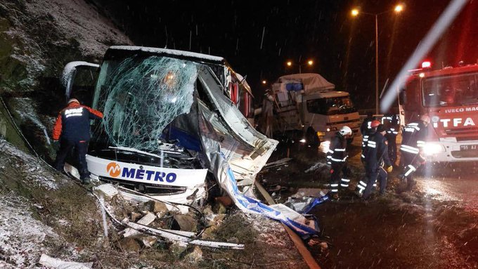 Samsun’da trafik kazası: 1 ölü, 16 yaralı – Birlik Haber Ajansı