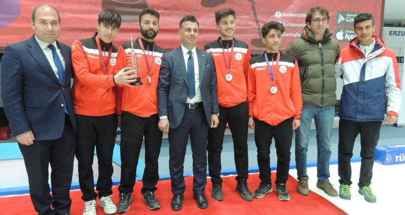 Aile ve Sosyal Hizmetler İl Müdürlüğü Erkek Curling Takımı, Türkiye üçüncüsü oldu – Birlik Haber Ajansı