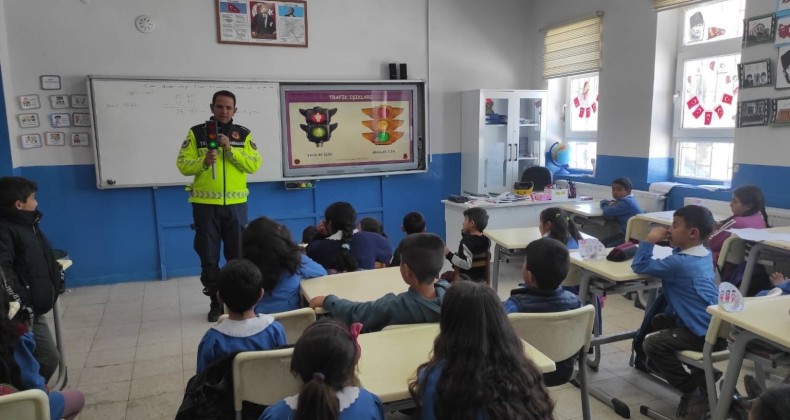 Kars’ta öğrencilere yönelik trafik eğitimi verildi – Birlik Haber Ajansı