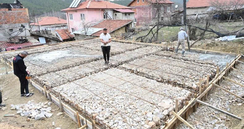 Isparta Belediyesi’nden evi yanan aileye yardım eli – Birlik Haber Ajansı