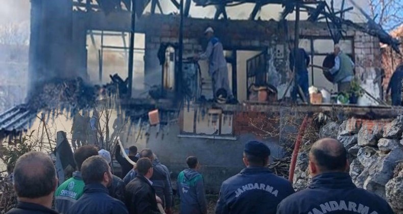 Ağlasun Yeşilbaşköy’de yangın felaketi: Bir aile evini kaybetti – Birlik Haber Ajansı