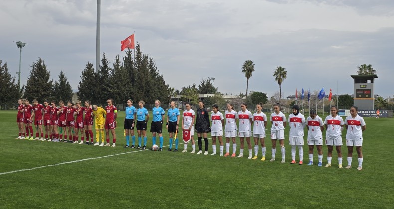 U17 Kız Millî Takımımız, Macaristan'a 5-2 Yenildi